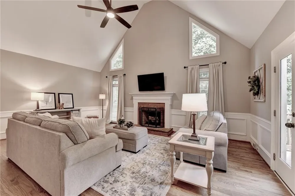 350 Welwyn Walk Alpharetta, GA 30022