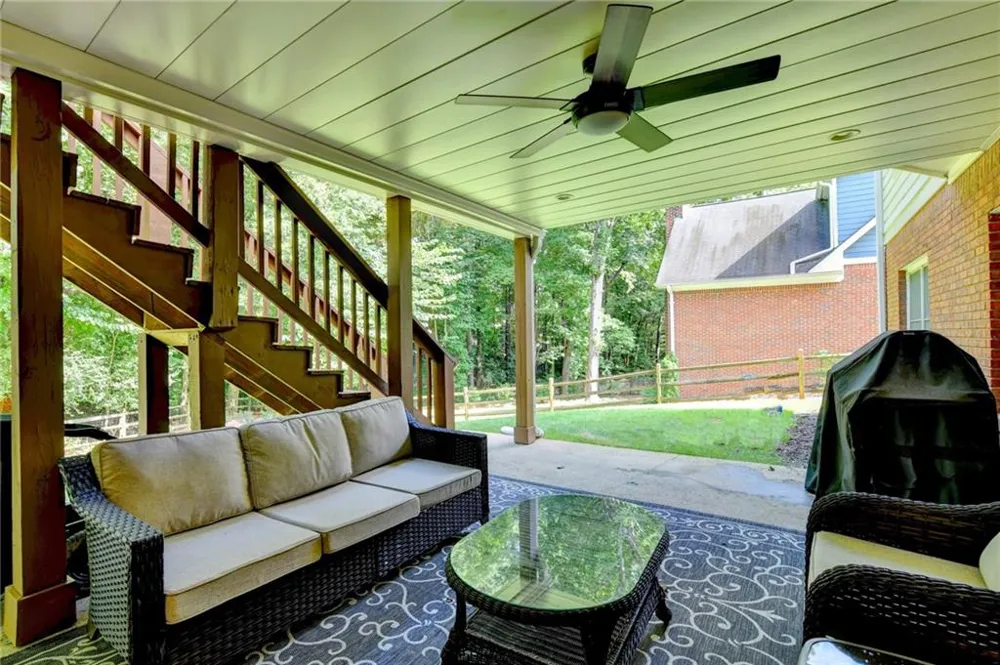 350 Welwyn Walk Alpharetta, GA 30022