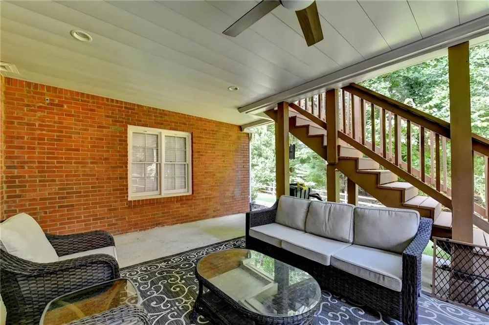 350 Welwyn Walk Alpharetta, GA 30022