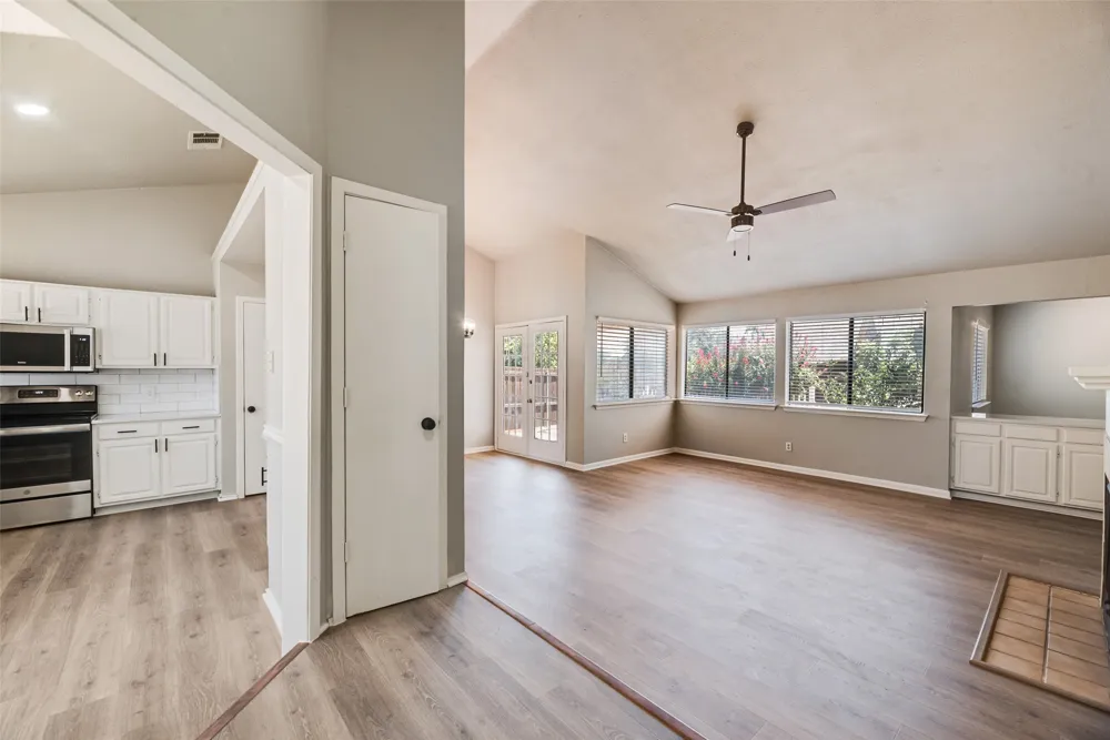 3305 Fairview Drive Corinth, TX 76210