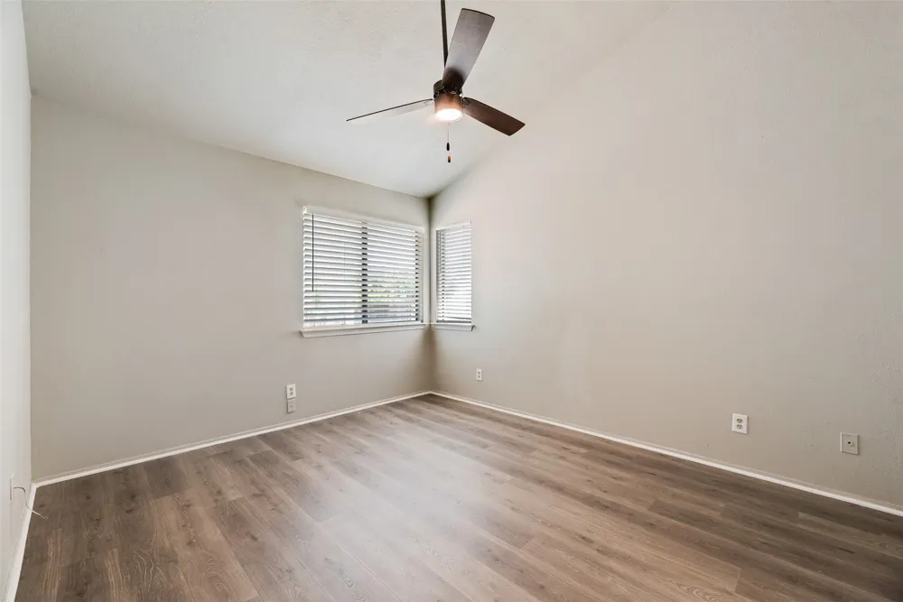 3305 Fairview Drive Corinth, TX 76210