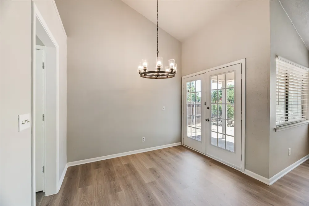 3305 Fairview Drive Corinth, TX 76210
