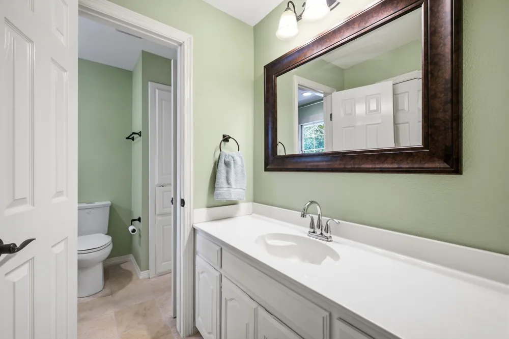 2828 Timber Hill Drive Grapevine, TX 76051