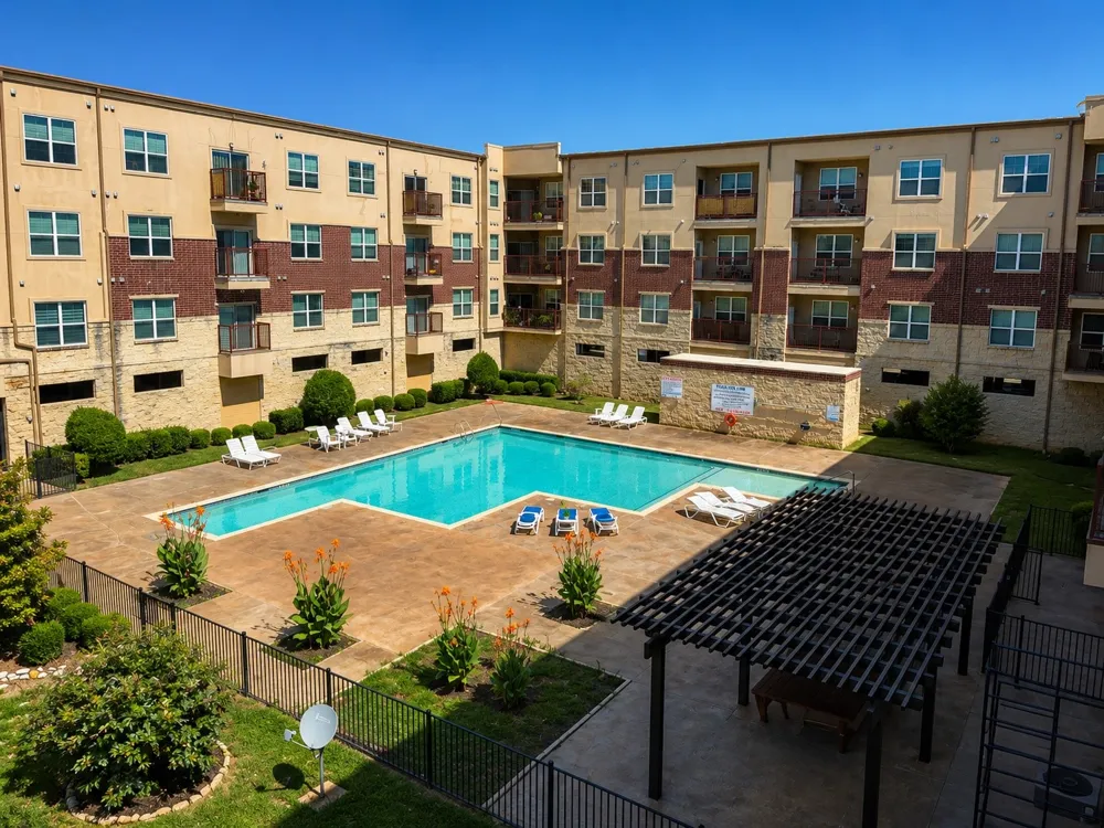 1100 W Trinity Mills Road #3012 Carrollton, TX 75006