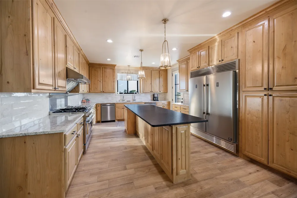 4251 Refuge Road Sherman, TX 75092
