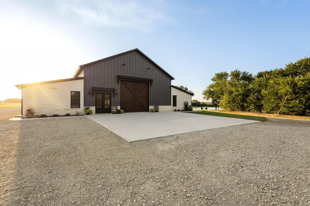 4251 Refuge Road Sherman, TX 75092