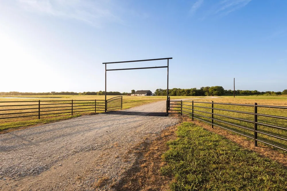 4251 Refuge Road Sherman, TX 75092