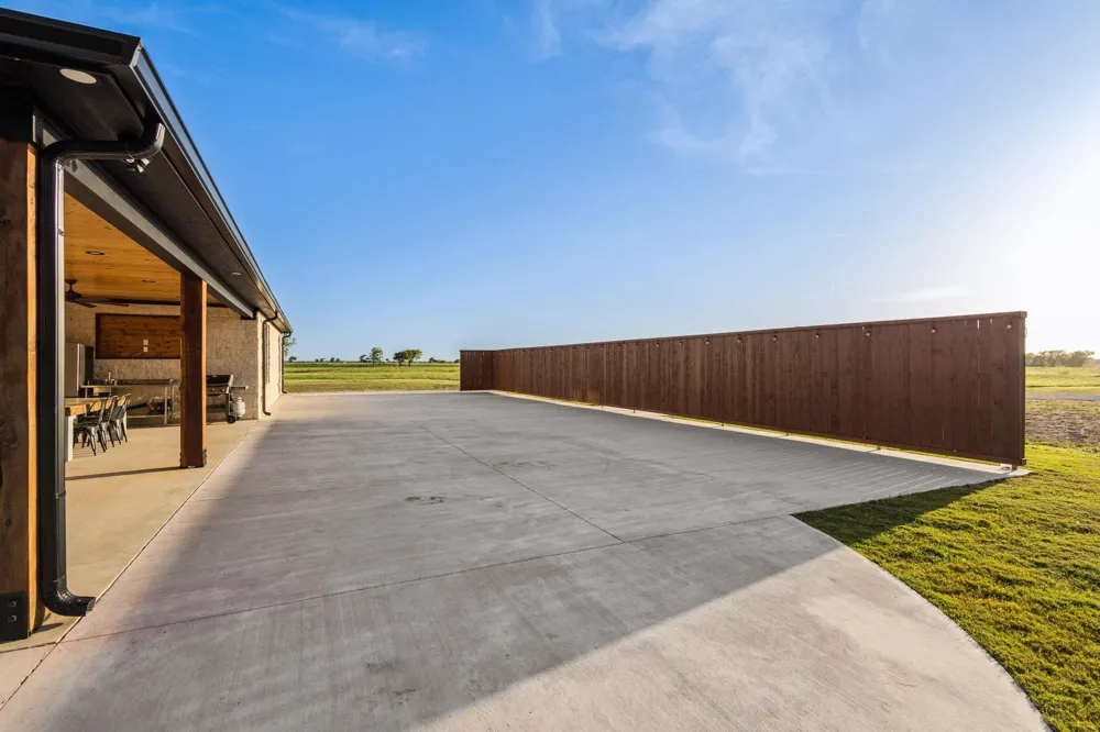 4251 Refuge Road Sherman, TX 75092