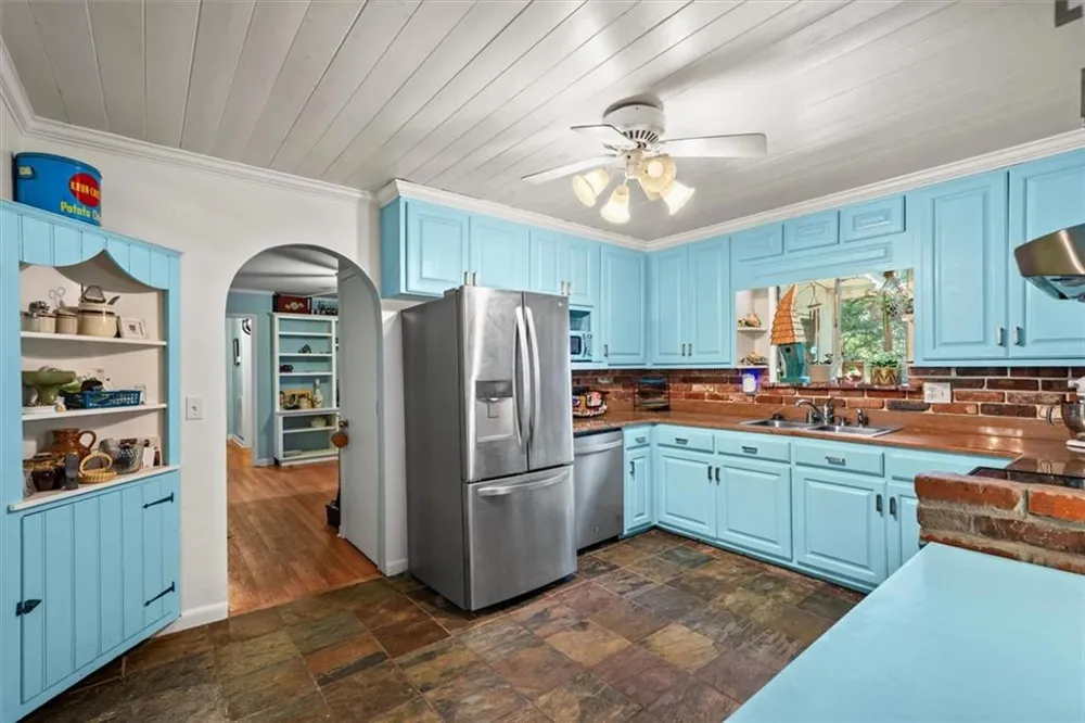 1301 Rio Vista Drive Dalton, GA 30720