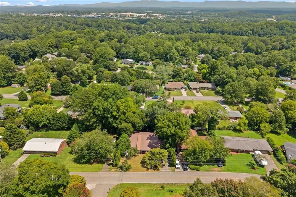 1301 Rio Vista Drive Dalton, GA 30720