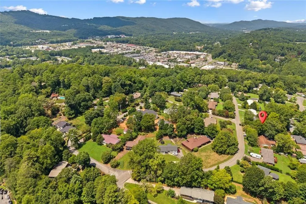 1301 Rio Vista Drive Dalton, GA 30720