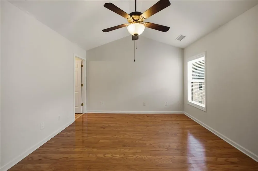 1707 Oakbrook Lane NW Kennesaw, GA 30152
