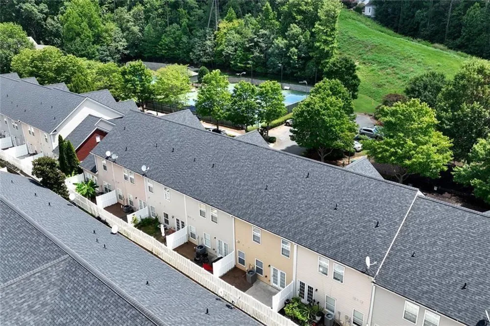 1707 Oakbrook Lane NW Kennesaw, GA 30152