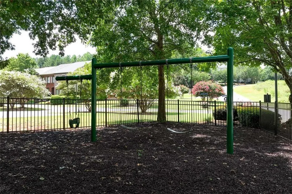1707 Oakbrook Lane NW Kennesaw, GA 30152
