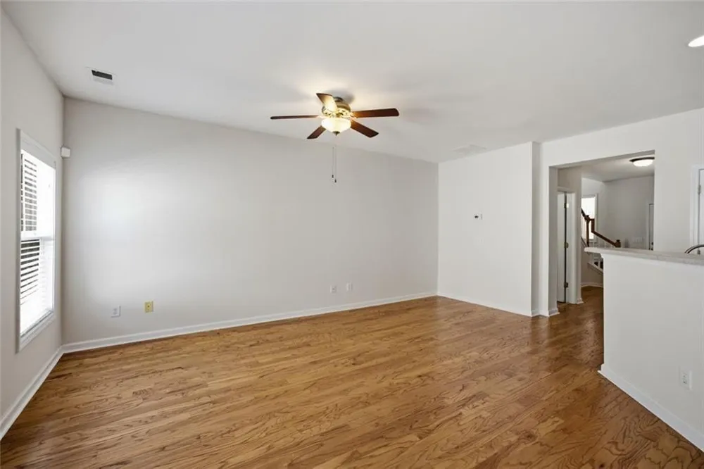 1707 Oakbrook Lane NW Kennesaw, GA 30152