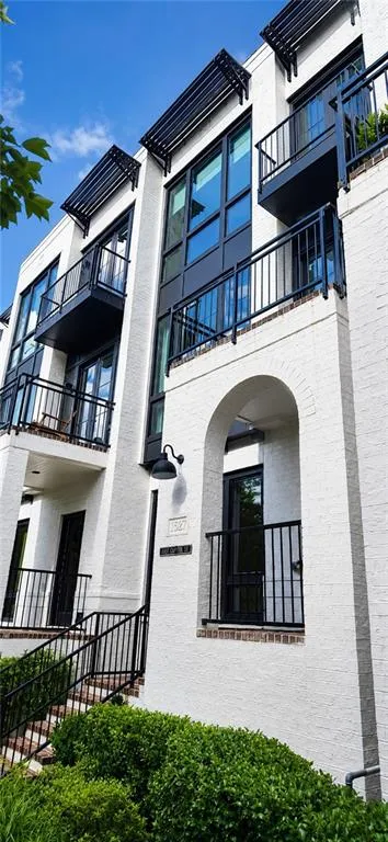 2522 Appleden Place #6