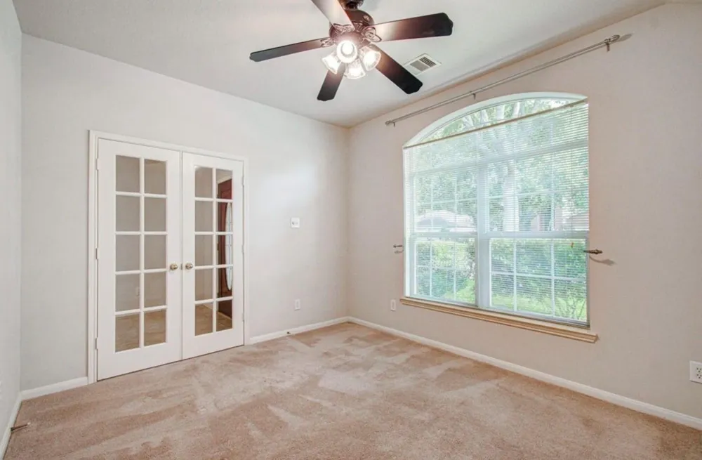 10004 Chestnut Creek Way Pearland, TX 77584