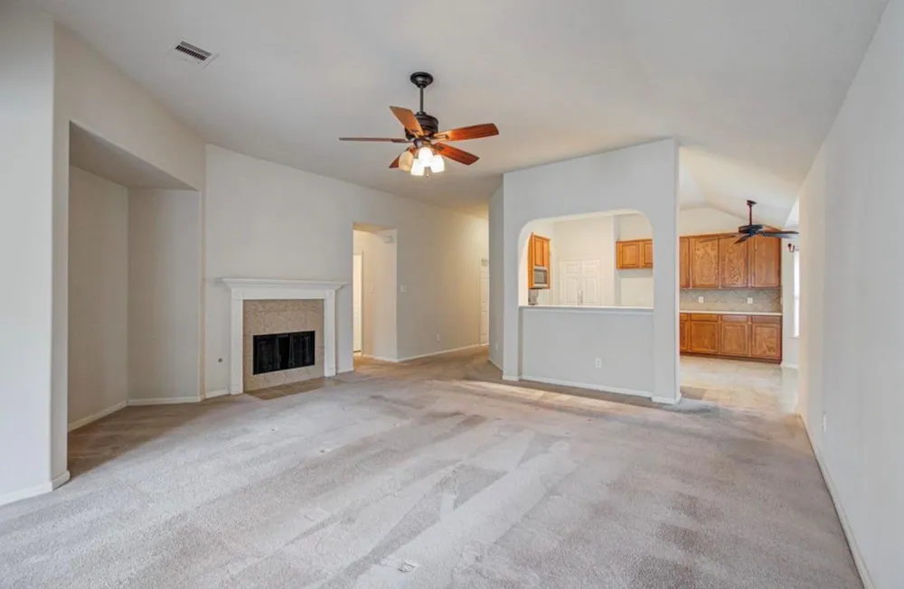 10004 Chestnut Creek Way Pearland, TX 77584