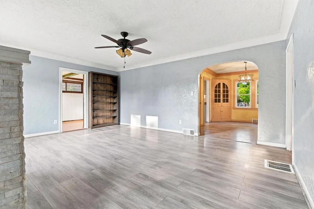 136 E Ave Battle Creek, MI 49017