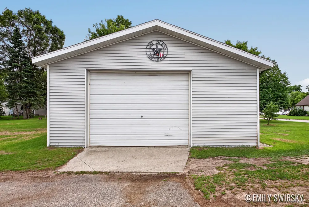 292 W Muskegon Street Cedar Springs, MI 49319