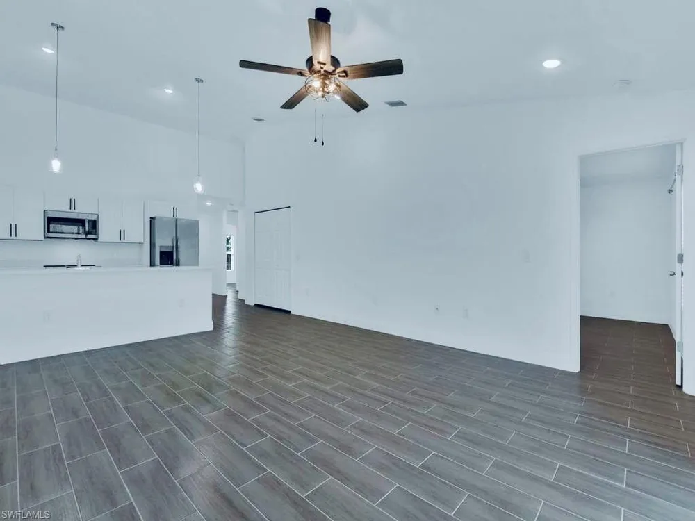851 Bedford Drive Lehigh Acres, FL 33974