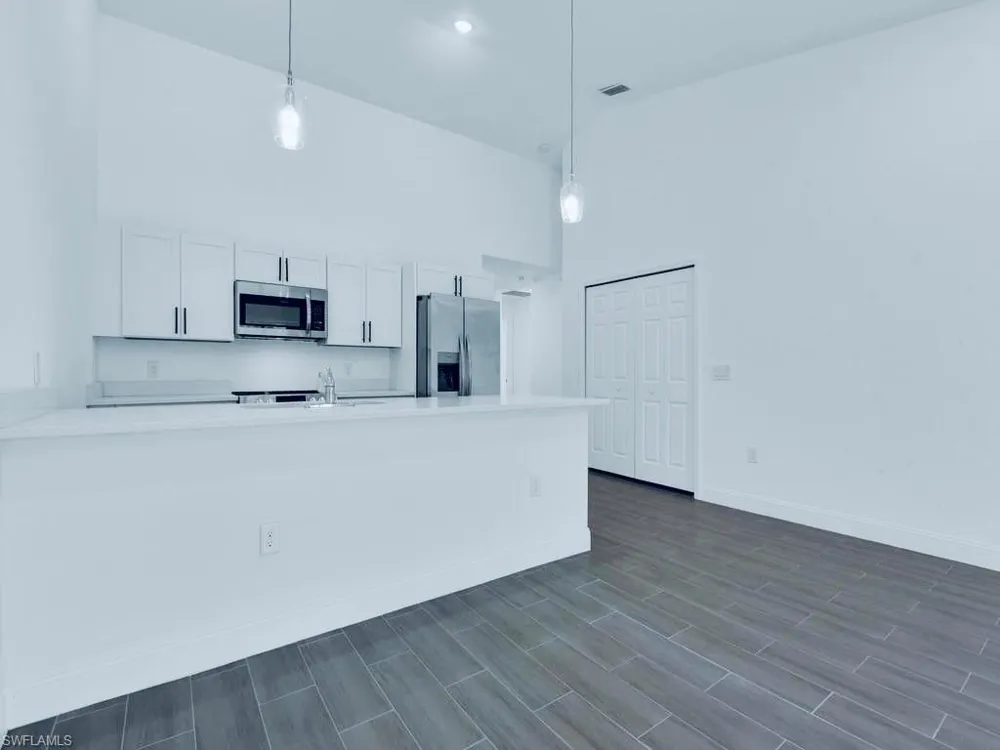 851 Bedford Drive Lehigh Acres, FL 33974