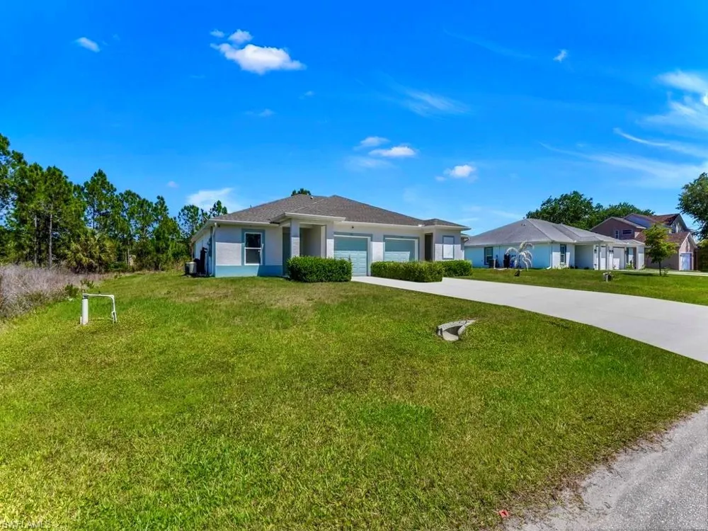 851 Bedford Drive Lehigh Acres, FL 33974