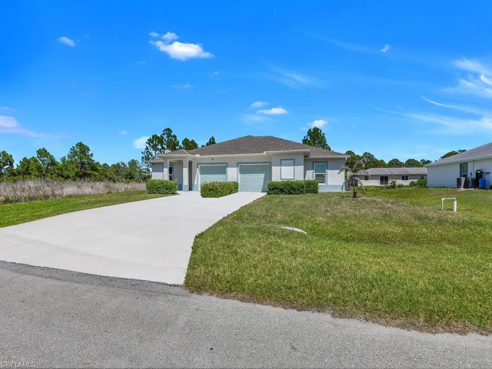 851 Bedford Drive Lehigh Acres, FL 33974