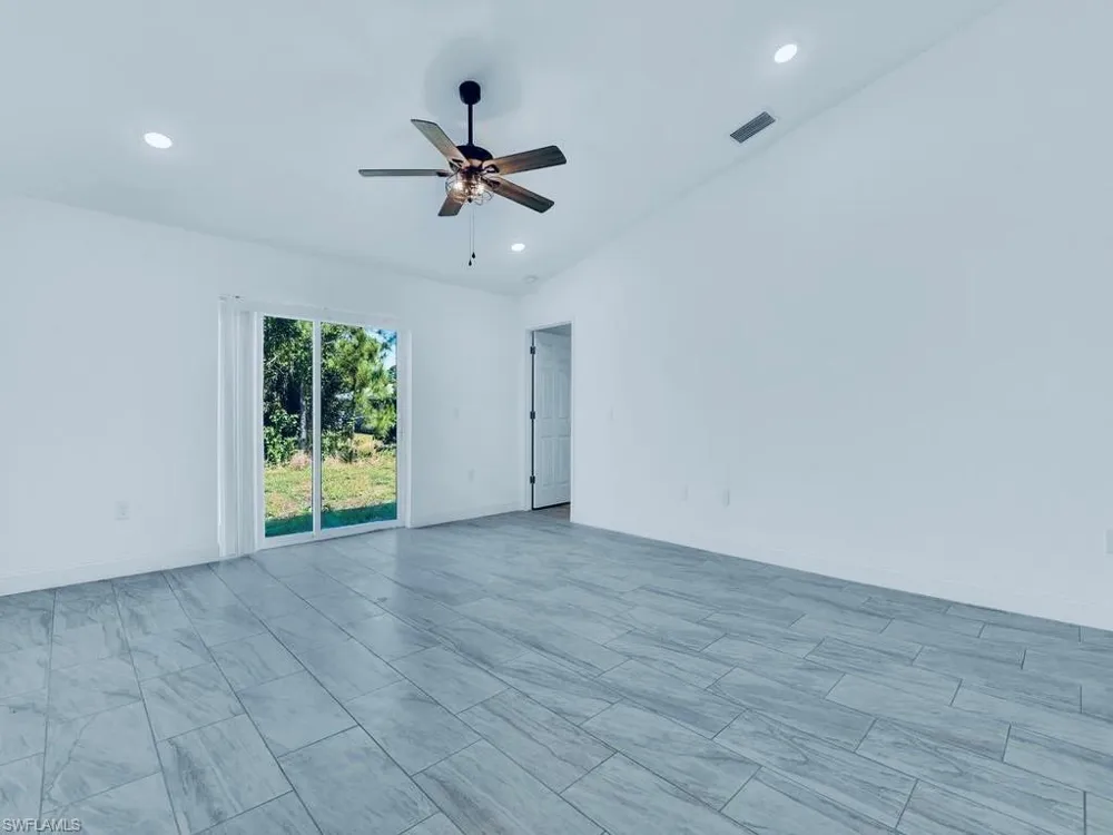 851 Bedford Drive Lehigh Acres, FL 33974