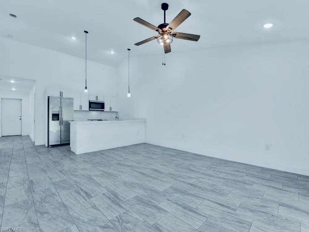851 Bedford Drive Lehigh Acres, FL 33974