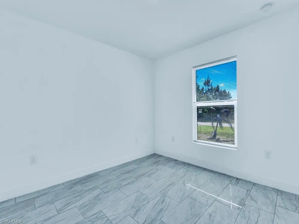 851 Bedford Drive Lehigh Acres, FL 33974