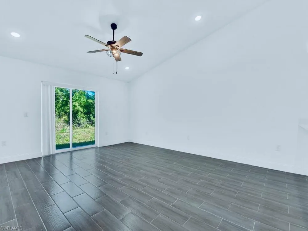 851 Bedford Drive Lehigh Acres, FL 33974