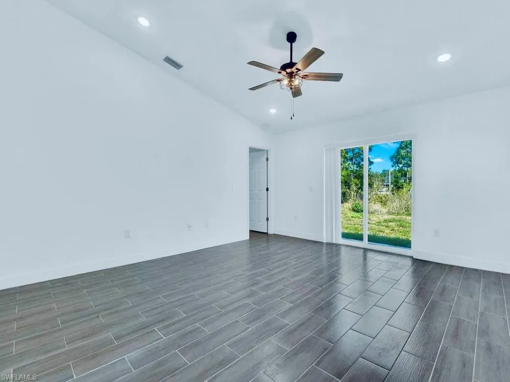 851 Bedford Drive Lehigh Acres, FL 33974