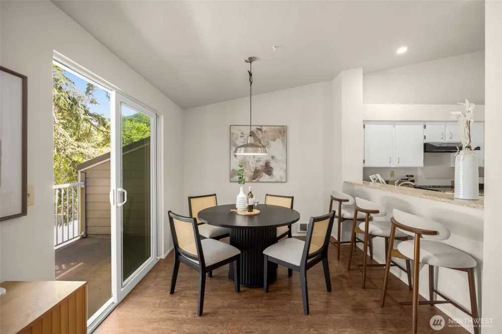 204 Mountain Park Boulevard SW #C302 Issaquah, WA 98027