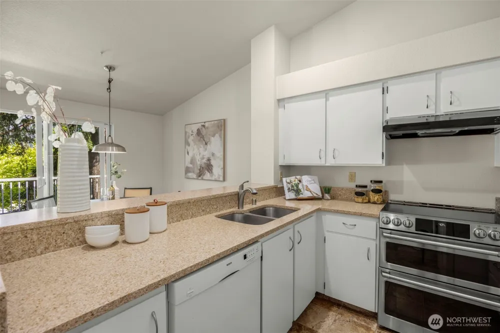 204 Mountain Park Boulevard SW #C302 Issaquah, WA 98027
