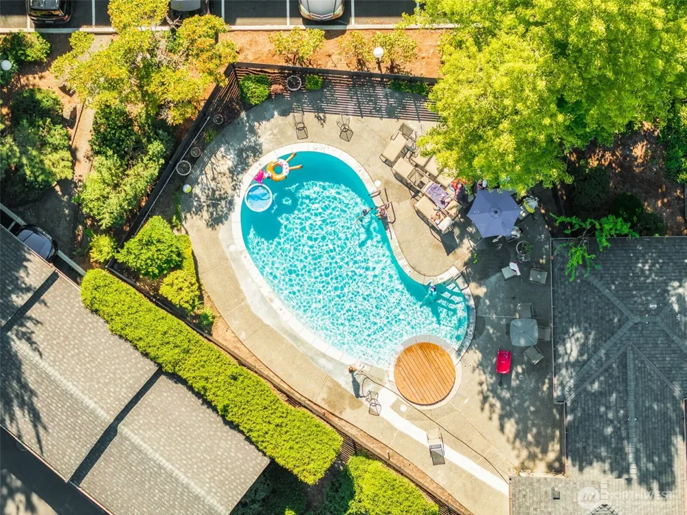 204 Mountain Park Boulevard SW #C302 Issaquah, WA 98027