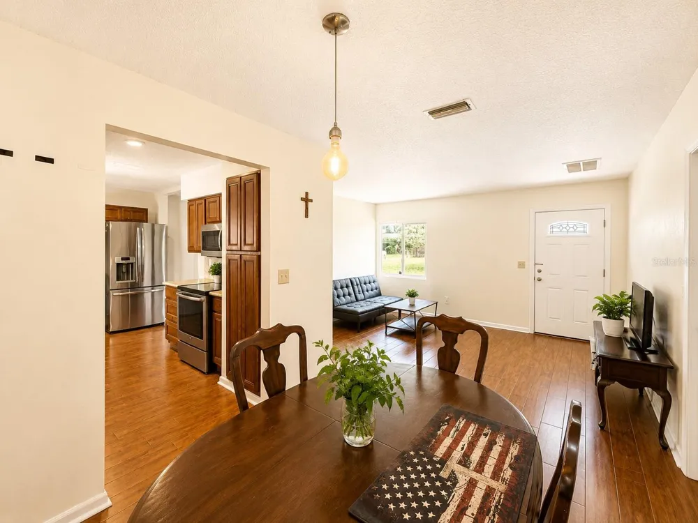 934 HILLWOOD DR Dunedin, FL 34698