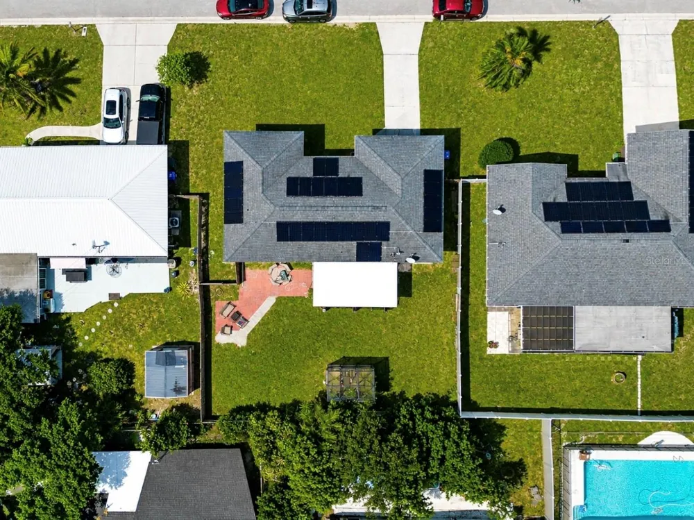 934 HILLWOOD DR Dunedin, FL 34698