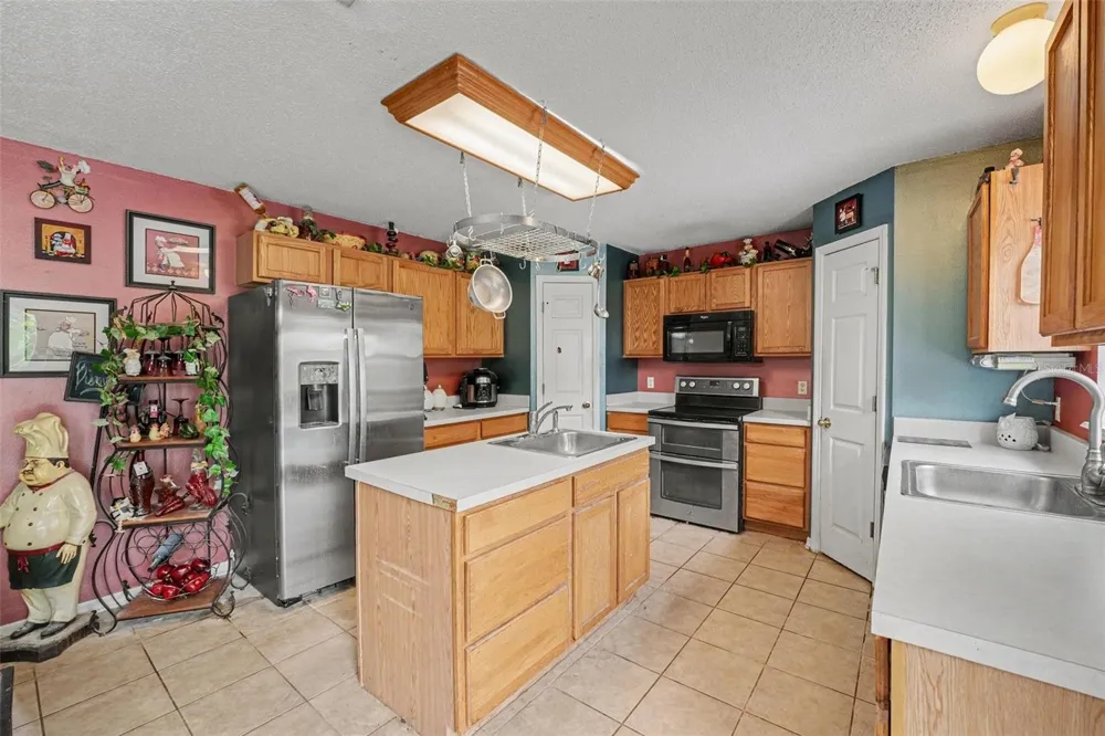 5888 WINDRIDGE DRIVE Winter Haven, FL 33881