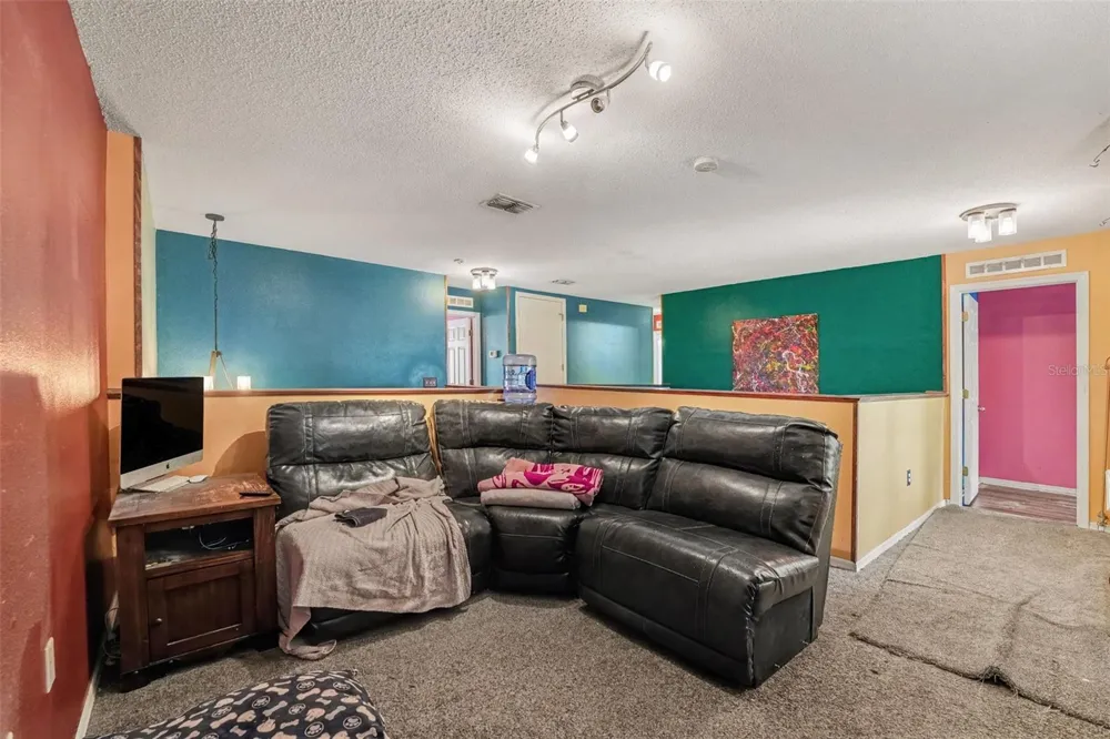 5888 WINDRIDGE DRIVE Winter Haven, FL 33881