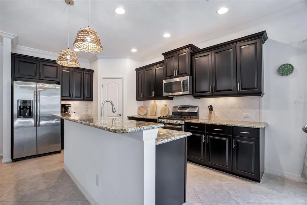 12225 WHISPER LAKE DRIVE Bradenton, FL 34211