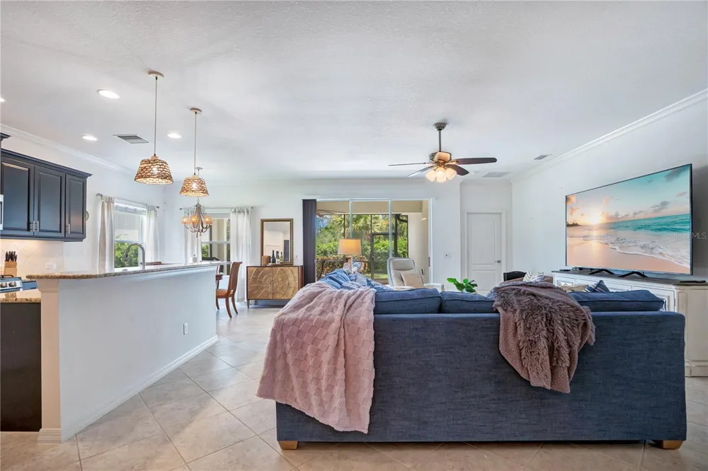 12225 WHISPER LAKE DRIVE Bradenton, FL 34211