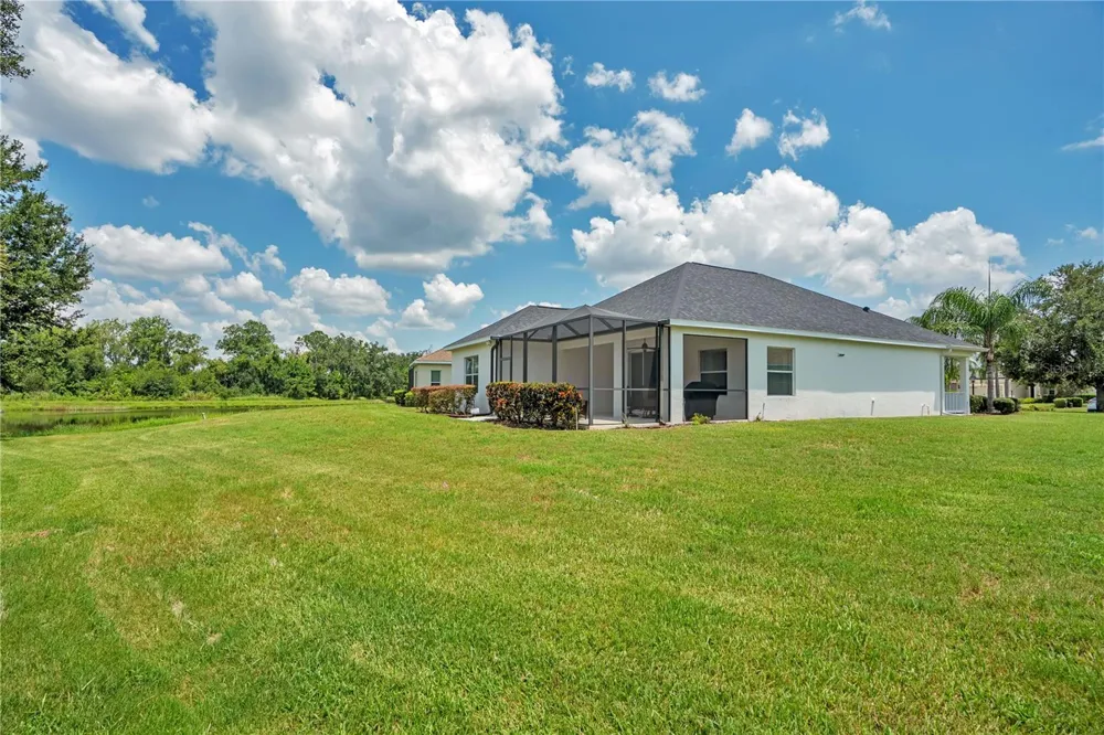 12225 WHISPER LAKE DRIVE Bradenton, FL 34211