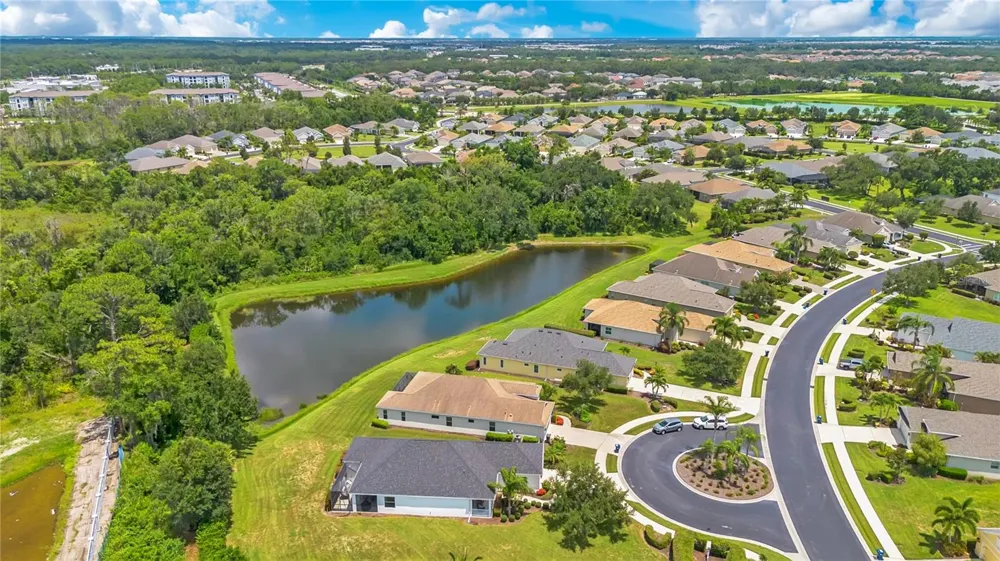 12225 WHISPER LAKE DRIVE Bradenton, FL 34211