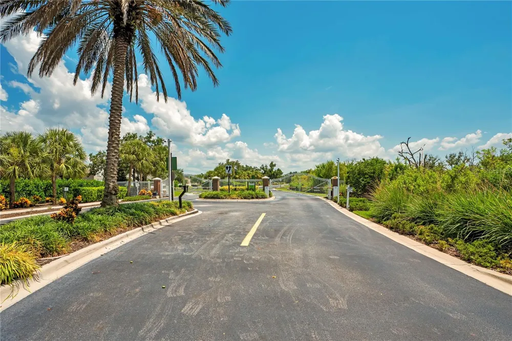 12225 WHISPER LAKE DRIVE Bradenton, FL 34211