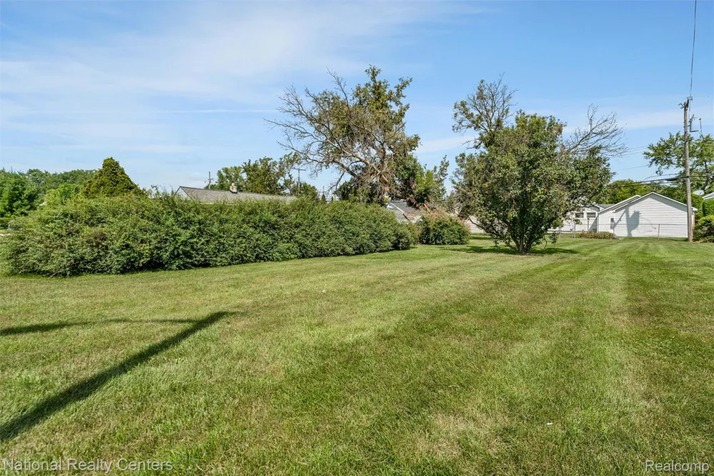 20755 Webster Street Clinton Charter Township, MI 48035