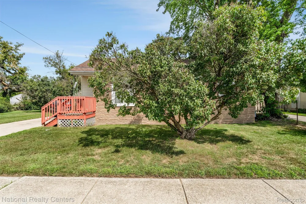 20755 Webster Street Clinton Charter Township, MI 48035