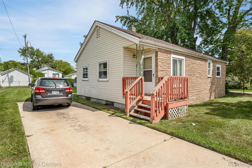 20755 Webster Street Clinton Charter Township, MI 48035