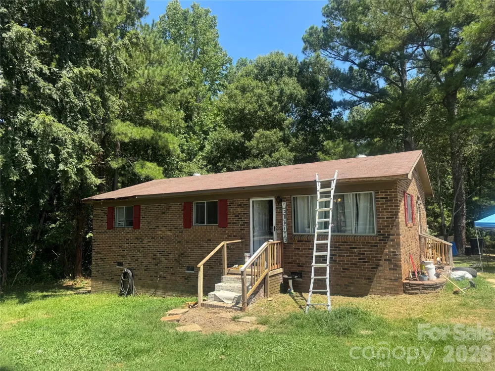 833 Wisteria Way Lancaster, SC 29720