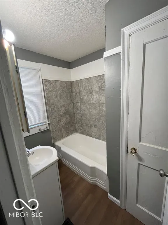 3304 Harding Street Indianapolis, IN 46208